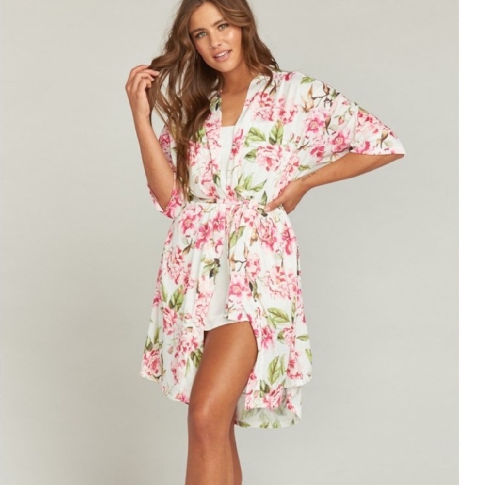 Show Me Your Mumu Brie Robe in a pink floral print